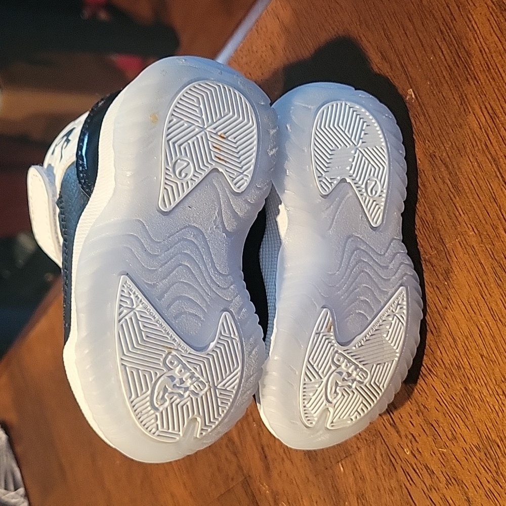 Shaq Ice Retro Basketball Athletic Sneaker - Picture 10 of 11